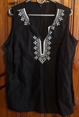 Talbots  Linen Blend Embroidered Split Neck Sleeveless Shell Black 16W